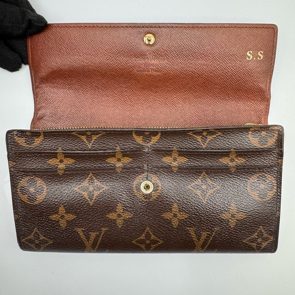 Louis Vuitton Brown Monogram Wallet | Professionally Refurbished - Picture 3 of 13